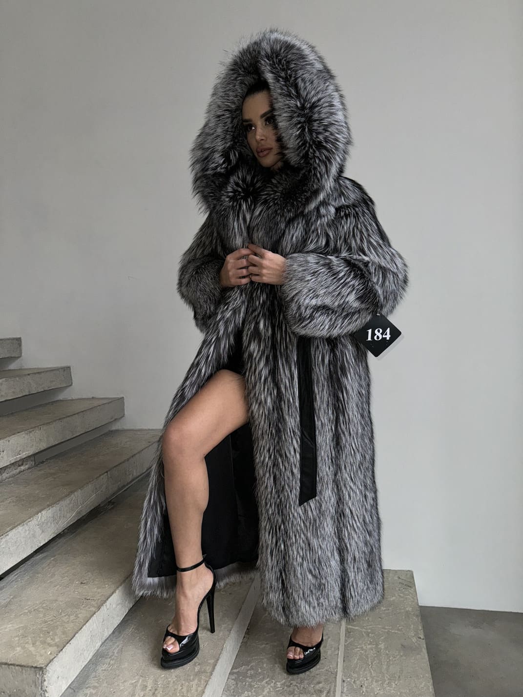 Шуба чорнобурка Dalia