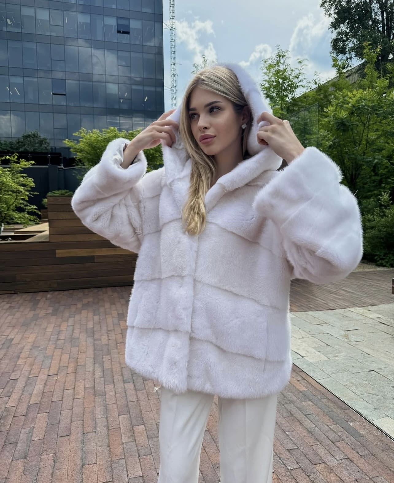 Полушубок норка Nafa капюшон Laura