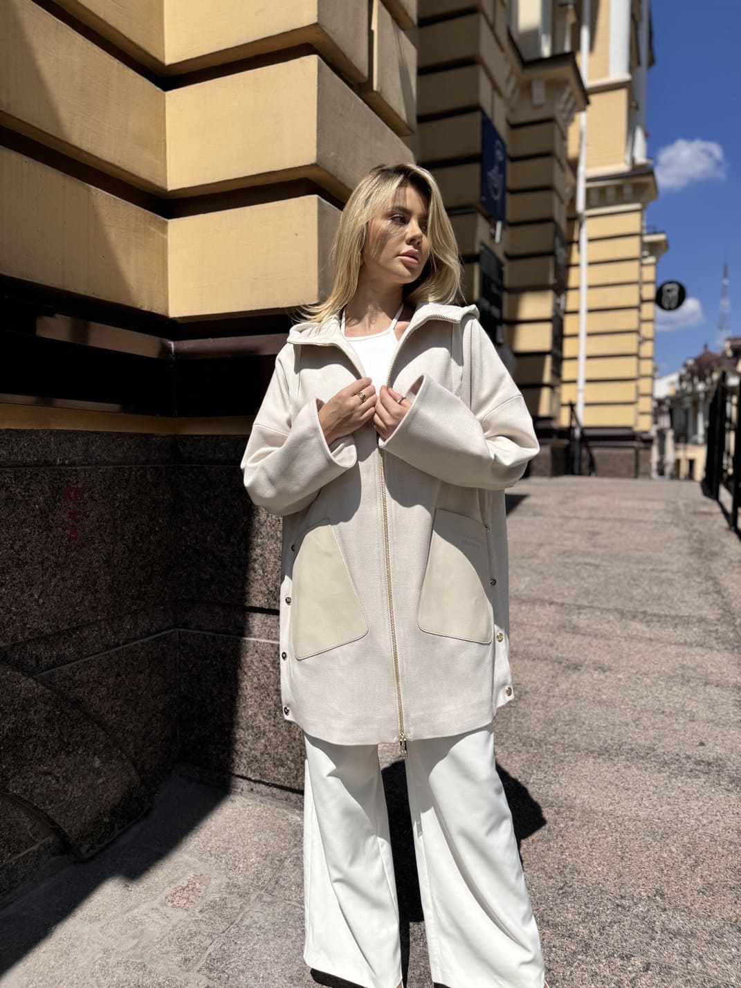 Пальто капюшон Leather